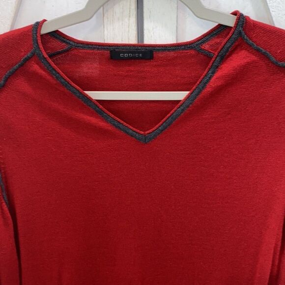 Codice 100% Merino Extra-fine Wool V-Neck Pullover In Red With Gray Trim - Picture 4 of 11